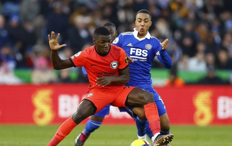  阿森纳锋线重组签下意甲金靴奥斯梅恩  